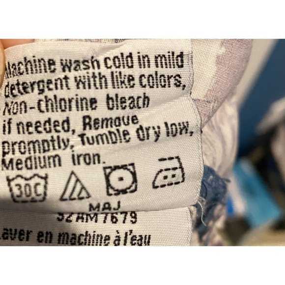 Columbia Sportswear Short Sleeve Shirt, XL‎ button up, Saltwater Fish Graphics - Picture 6 of 6